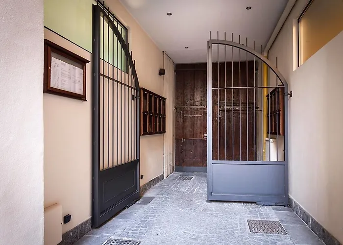 アパート Joivy Vibrant 8 コモ