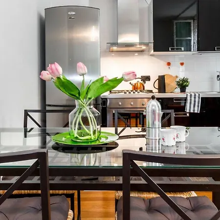 Apartament Joivy Vibrant 8 Como